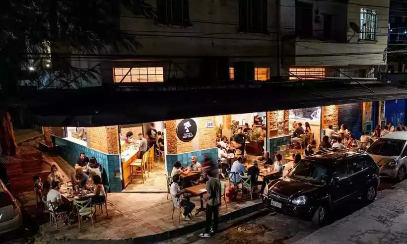 Restaurantes em BH passam a sugerir 13% de taxa de serviço, Entenda!